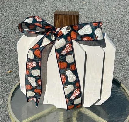 3D Wood Pumpkin – White
